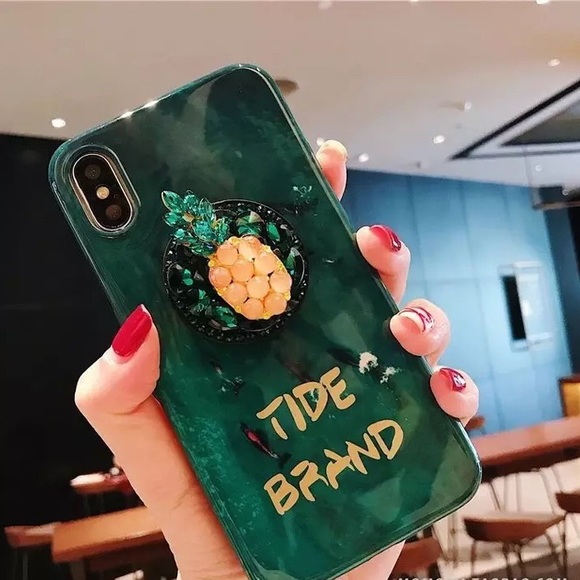 iPhone bling pineapple phone case with popsocket - Picture 3 of 6